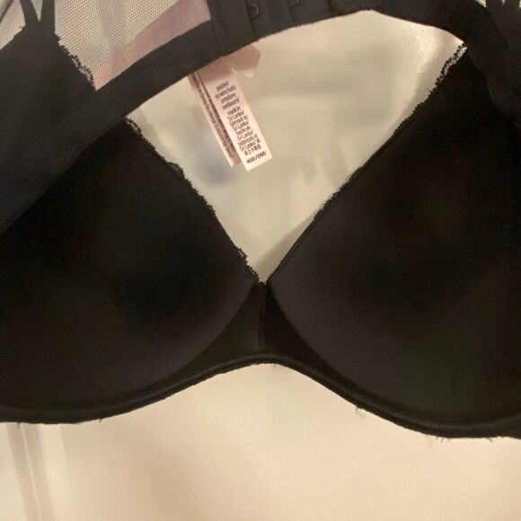 Victoria’s Secret bra padded no wire size 40D - Picture 8 of 9